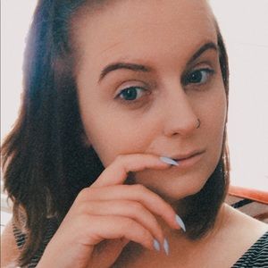 Meet your Posher, Francesca